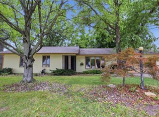 706 S Iowa St, Ashmore, IL 61912