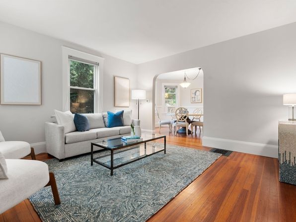 41 Irving St #41, Newton, MA 02459