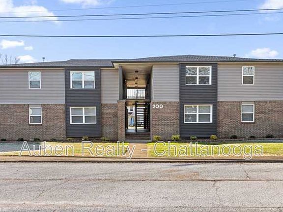 2nd image of 200 Eveningside Dr #4
