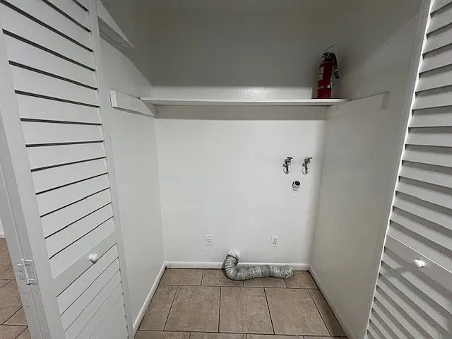 4 bed, 1344 sqft, $2,300 — Photo 4