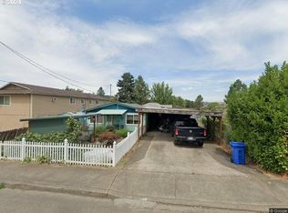 410 SE Carroll St, Winston, OR 97496