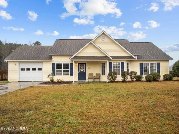 115 James T West Drive, Teachey, NC 28464