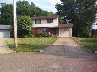 24 Bob White Ct, Youngstown, OH