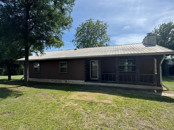 12582 Blakely Ln, Sanger, TX 76266