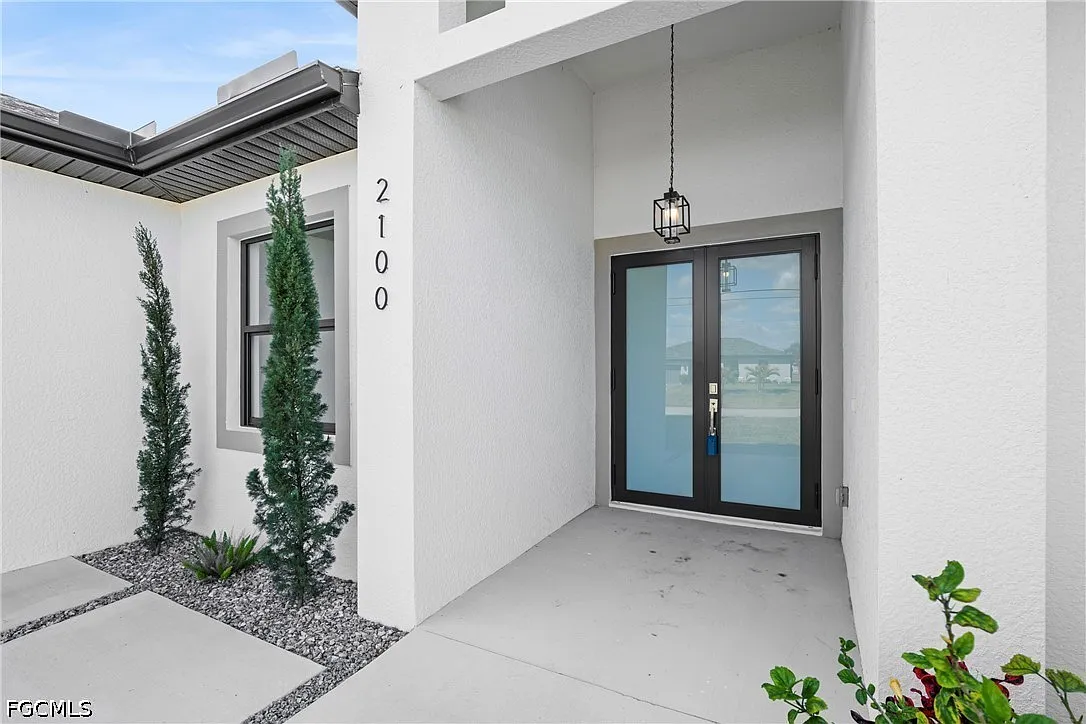 4 bed, 3.0 bath, 2128 sqft, $2,700 — Photo 4