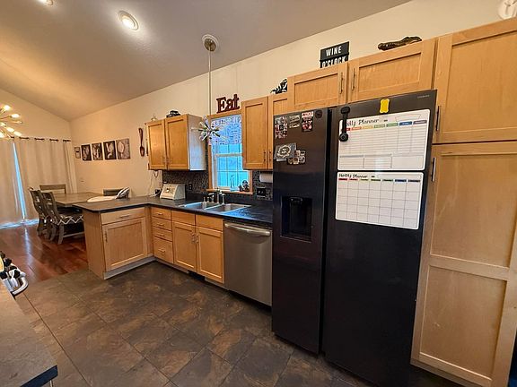 5th image of 6095 Meadowland Cir #124