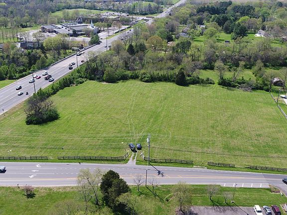 5th image of 1021 Wilson Park
