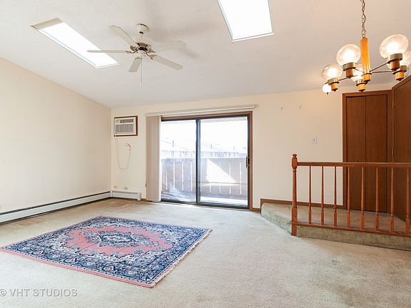 4th image of 11 Cedar Ct APT 12