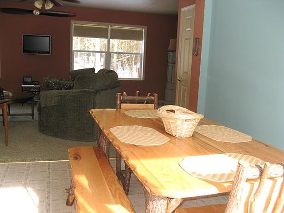 4th image of 104 W Whitetail Dr