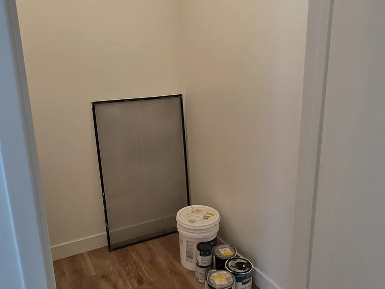 1049 Shell Blvd #8 — Photo 12