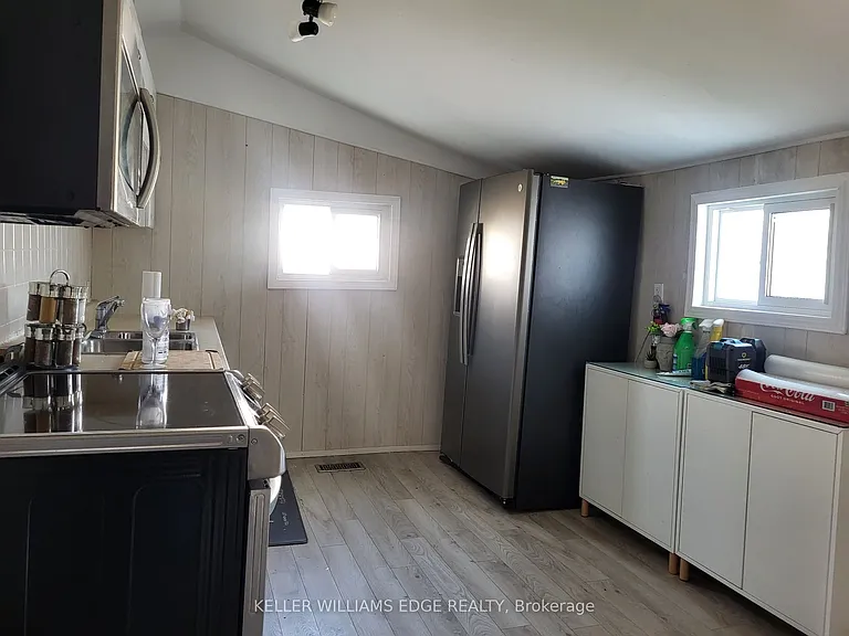 235 Fares St — Photo 5