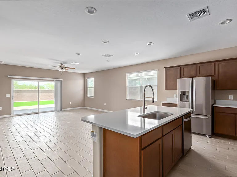 36501 N Senepol St — Photo 10