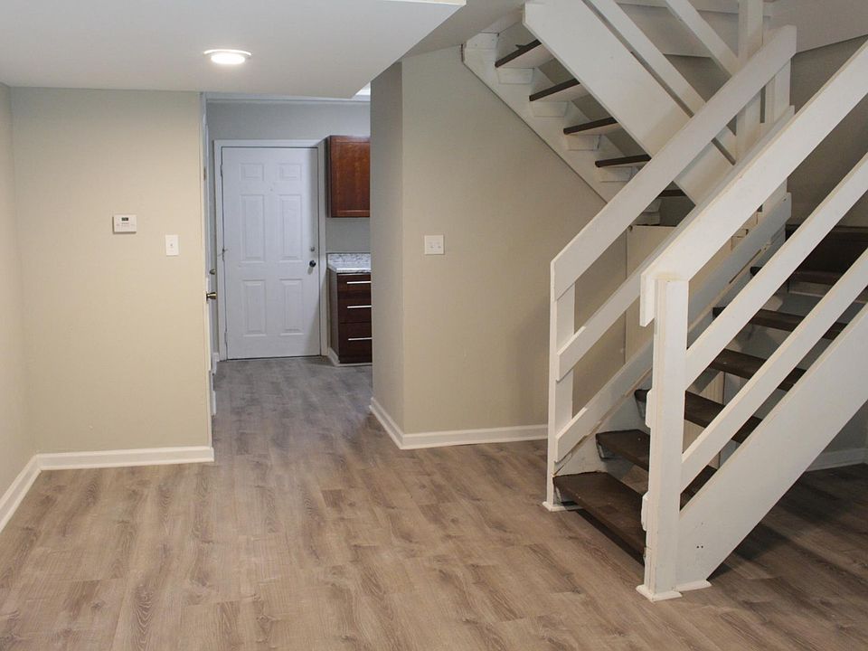 1st image of 1356 Linda Ann Dr APT B