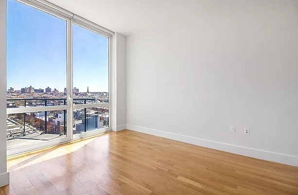 Rented by Mirador Real Estate | media 33