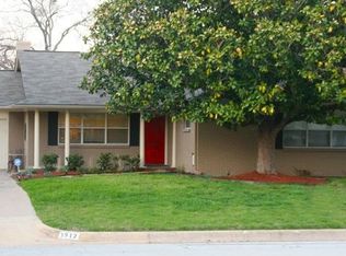 3912 Claridge Ct, Fort Worth, TX 76109