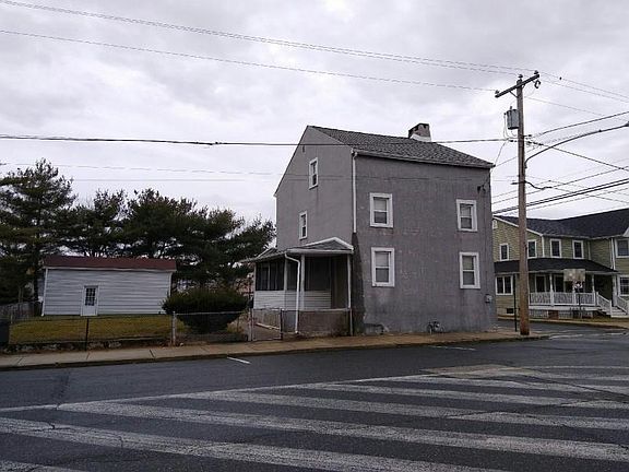 4th image of 198 Market St