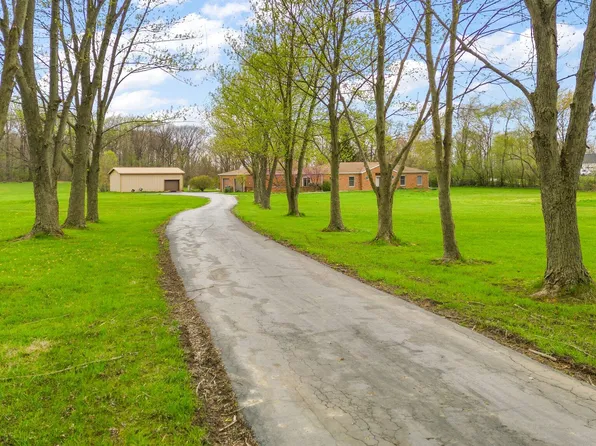 1112 N 575 E, Westville, IN 46391