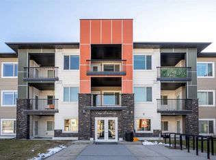 4 W Sage Hill Ter NW #303, Calgary, AB T3R0W4