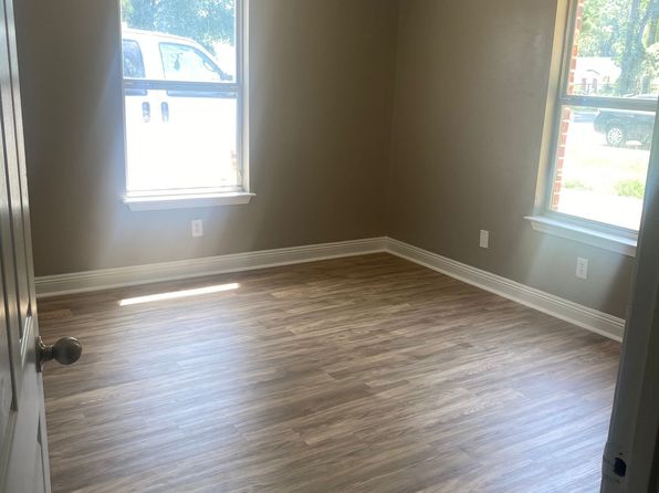 3343 39th Ave APT A