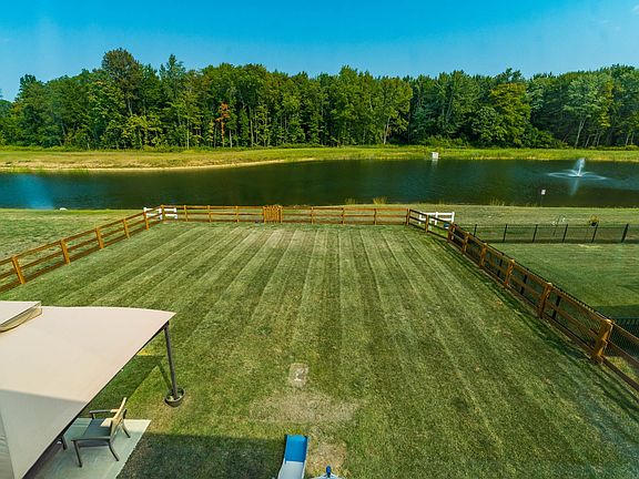 5th image of 142 Beaman Gates Dr