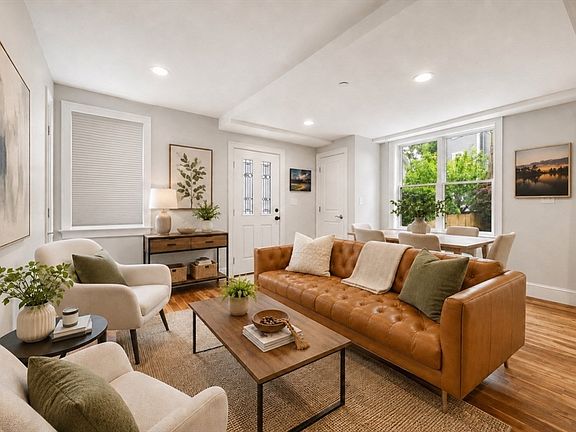 2nd image of 299 Columbia St #299
