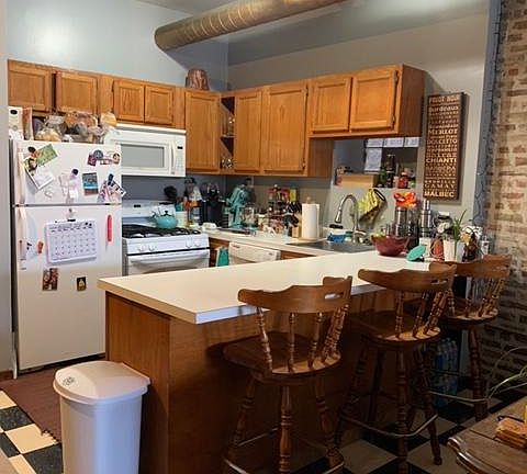 5th image of 1838 W North Ave APT 2