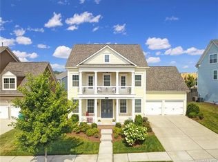 8631 McCullough Club Dr, Pineville, NC 28134