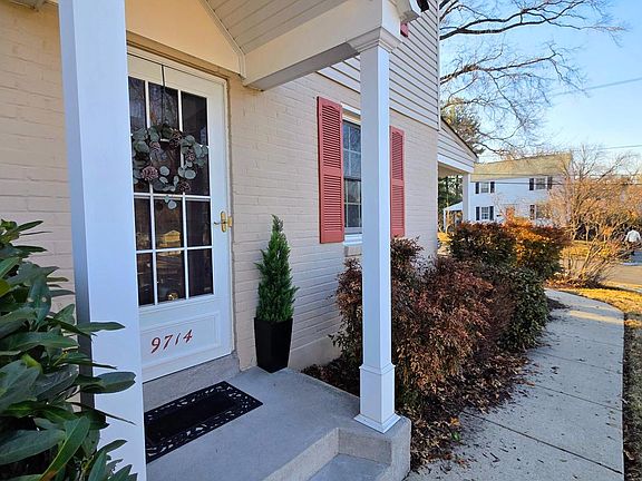 4th image of 9714 Nassau Ln