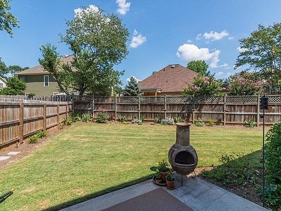 2nd image of 515 Birch Forest Ln