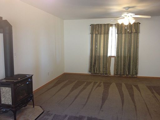 3rd image of 1690 NW Camellia Loop
