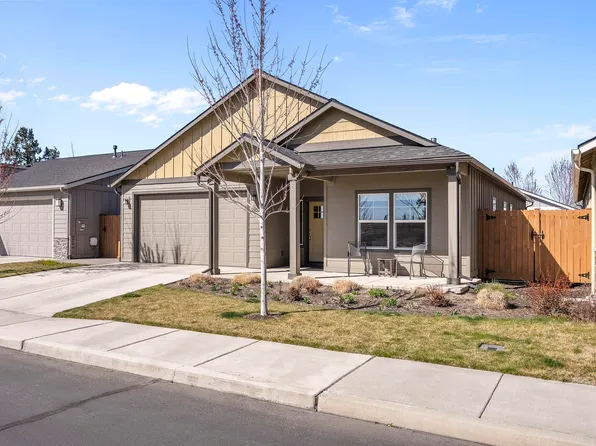 2955 NW Greenwood Ct, Redmond, OR 97756