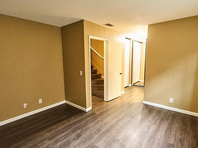 4517 College Way #J — Photo 53