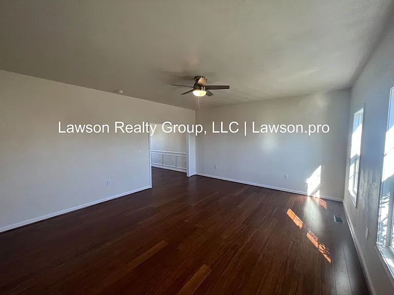 2080 Lawson Ln — Photo 3