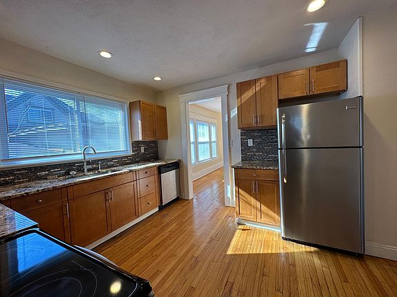 2nd image of 316 Hawley Ave #2