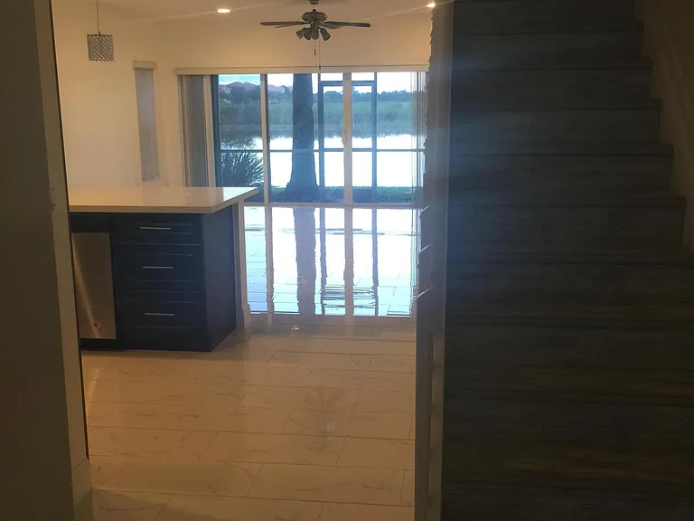 401 SW 120th Ave — Photo 14