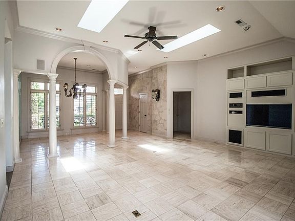 3rd image of 38 W Champions Blvd
