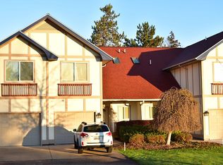 673 Logmark Trl, Gaylord, MI 49735