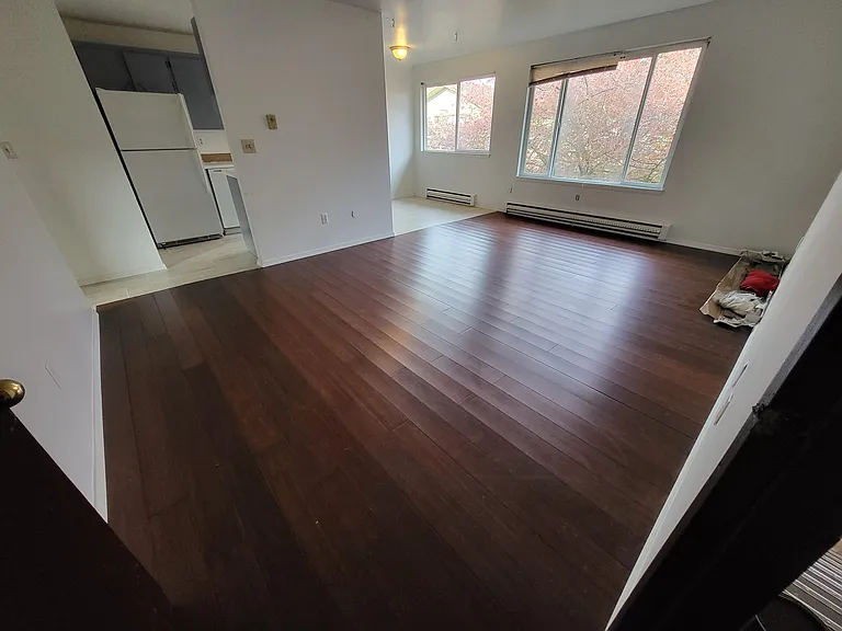 Colonial Garden Apartments — Photo 3
