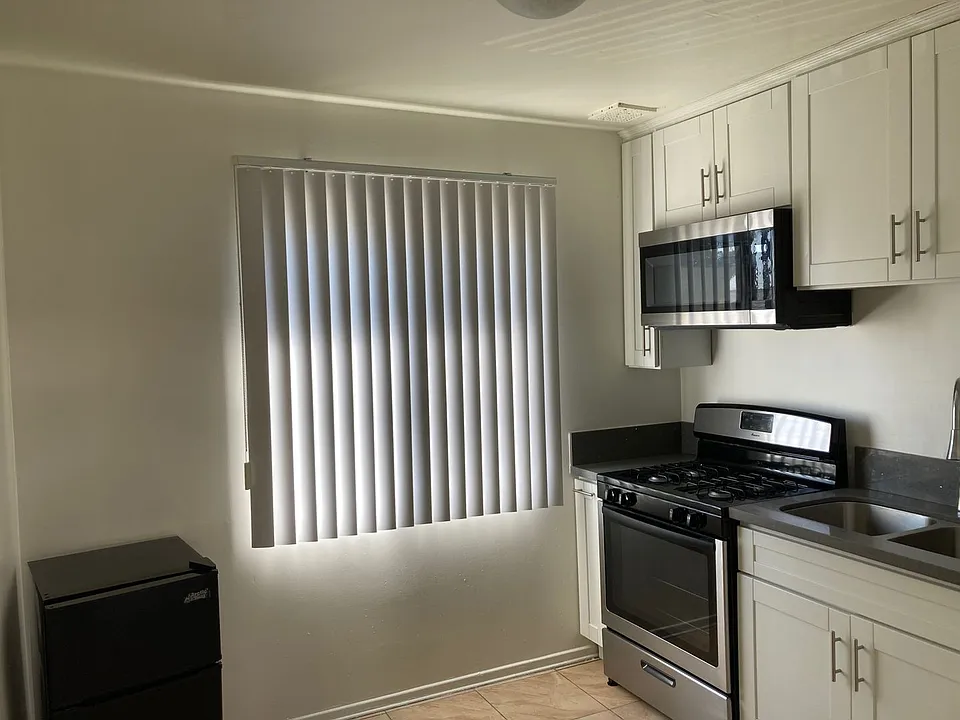 APT LANKERSHIM (RSO)