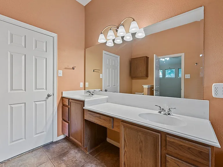 11962 Henderson Dr — Photo 19