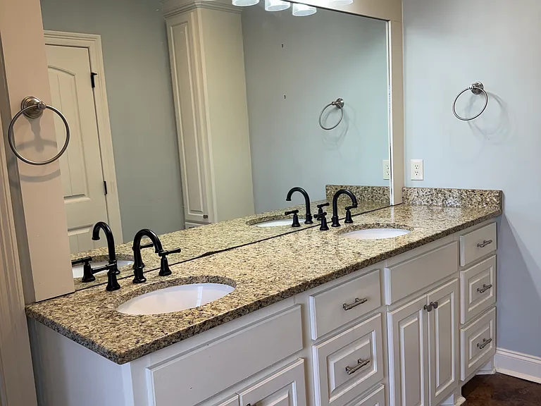 715 Chambord Dr — Photo 12