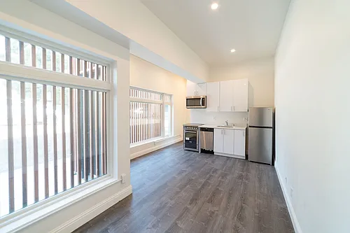 530 24th Street Photo 1