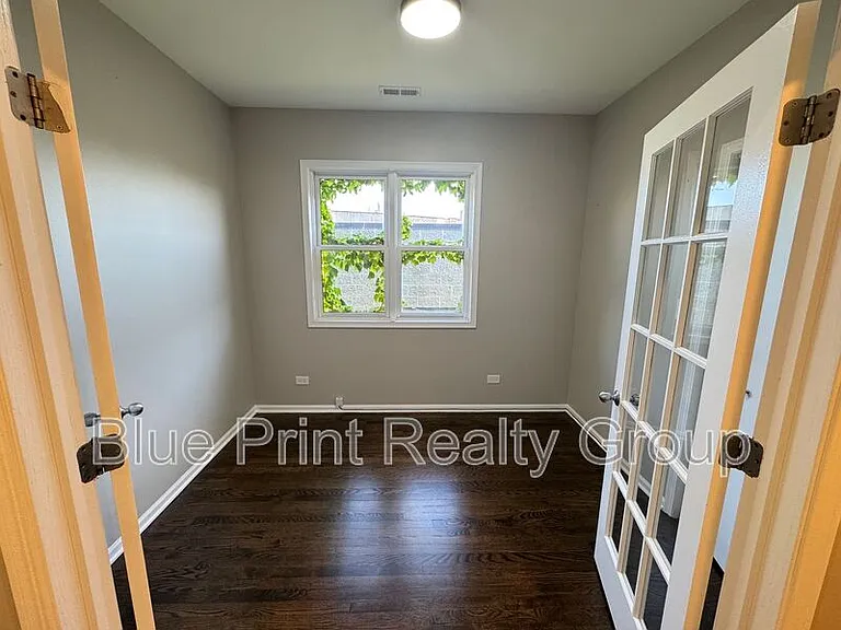 6332 Inglside Ingleside #3 — Photo 10