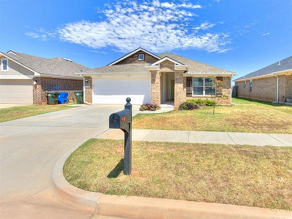 2nd image of 713 Blue Fish Ct