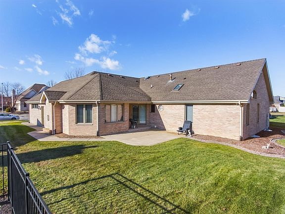 4th image of 10235 Idlewild Ln