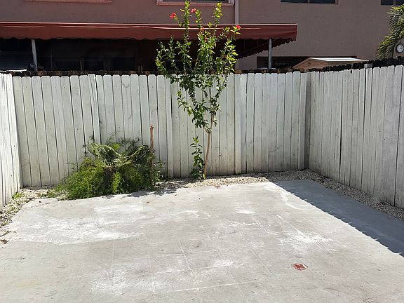 4th image of 10904 NW 7th St #No204