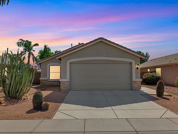 3rd image of 3427 E Wahalla Ln