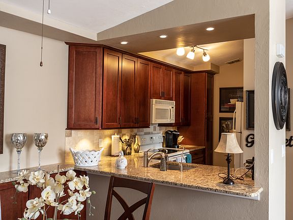 2nd image of 13199 Whitehaven Ln APT 1808