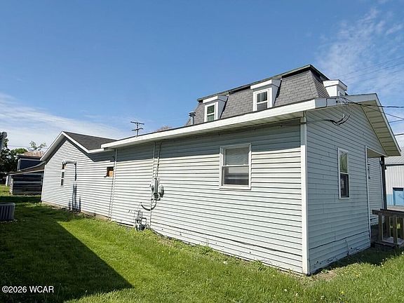 3rd image of 300 E Cross St