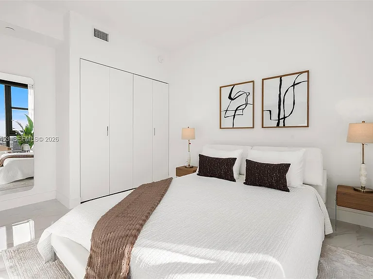 700 NE 24th St #1601 — Photo 25